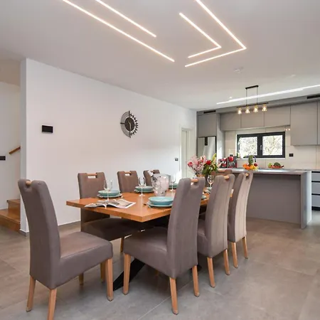 Villa Rosignola In By Istrabook Pula