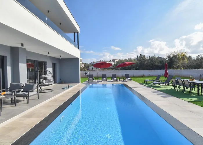 Rosignola In By Istrabook Villa