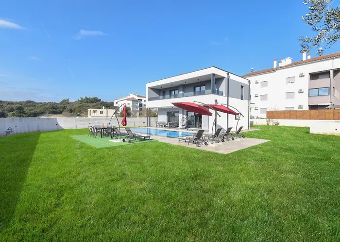 Rosignola In By Istrabook