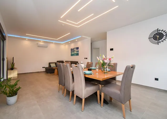 Rosignola In By Istrabook *