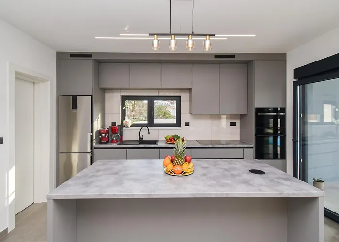 Rosignola In By Istrabook *