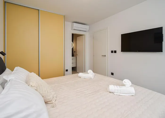 Rosignola In By Istrabook *